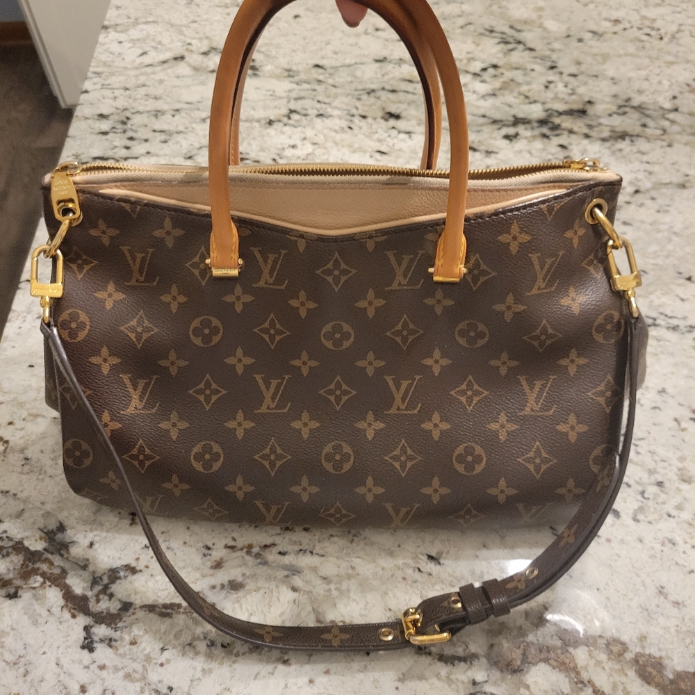 Louis Vuitton pallas